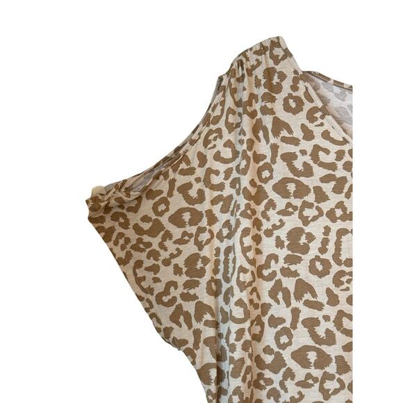 Amazon Women's V-Neck Leopard Soft Stretch Cold Shoulder Top Size XXL Beige Tan - Picture 3 of 8